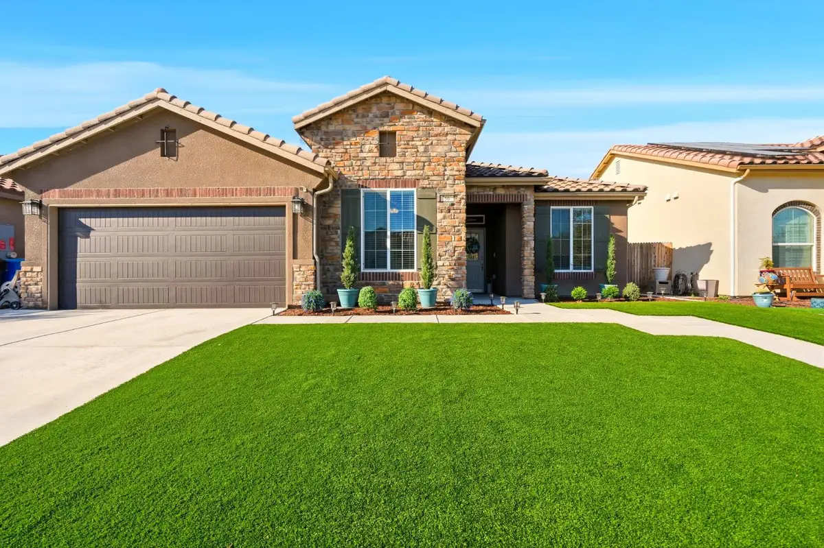 756 Strada Street, Lemoore, CA 93245 - #1