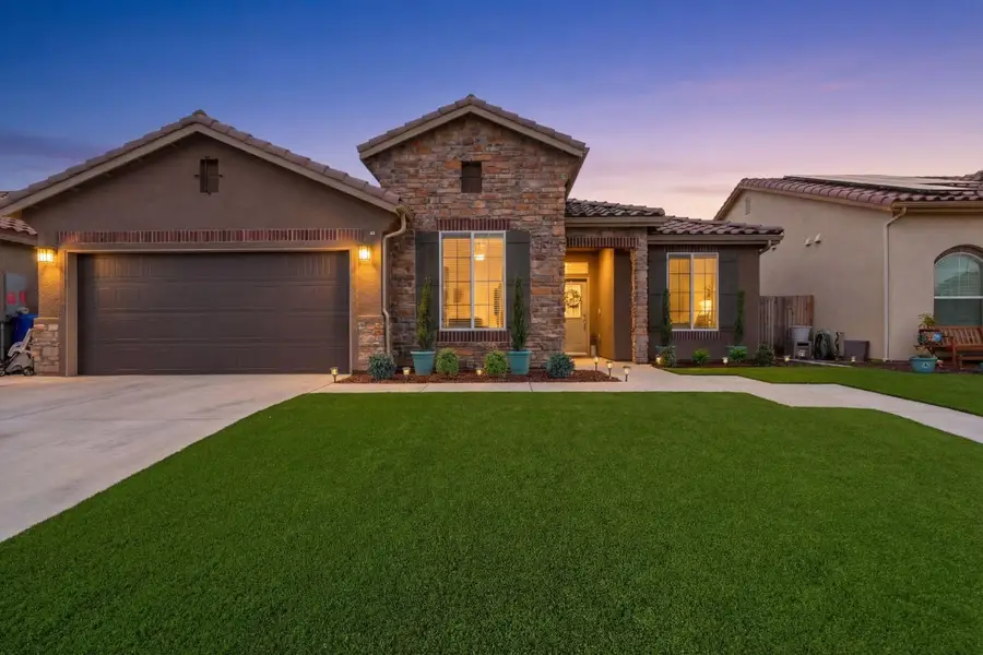 756 Strada Street, Lemoore, CA 93245 - #2