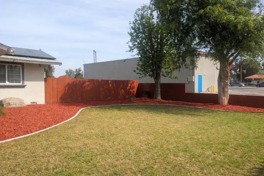 109 W Lewis Street, Madera, CA 93637 - #3