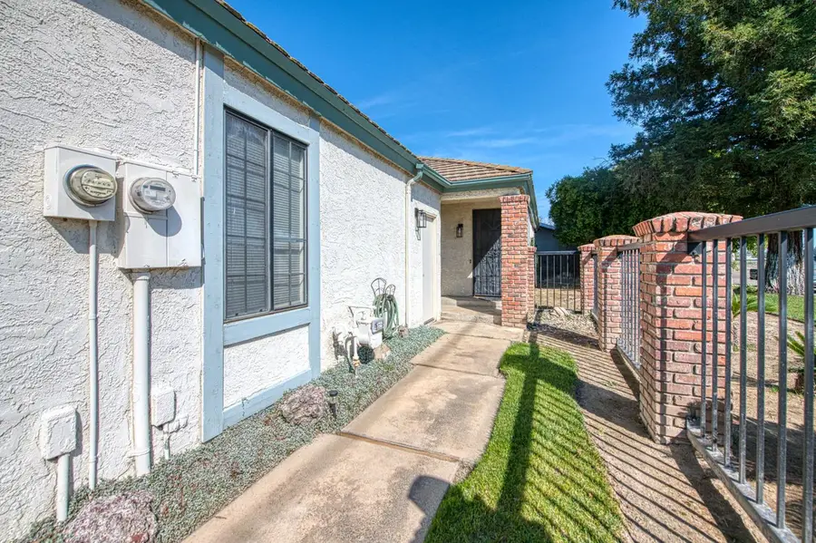 595 Quill Lane, Clovis, CA 93612 - #3