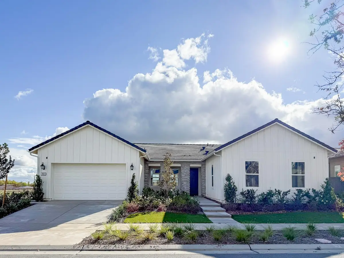 951 Beaver Pond Loop, Madera, CA 93636 - #1