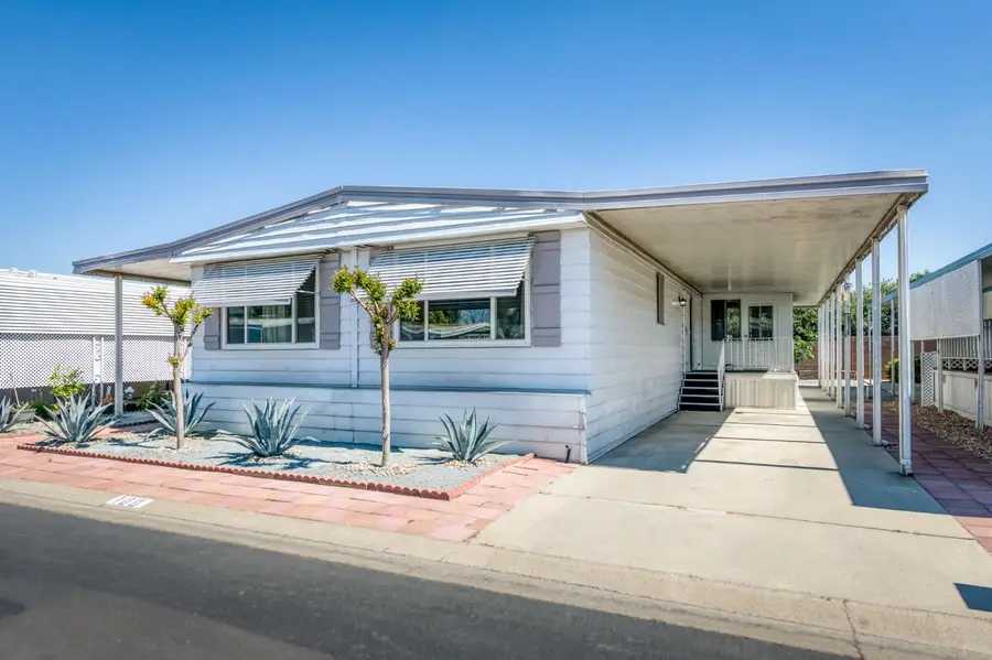 1001 Sylmar Avenue #100, Clovis, CA 93612 - #3