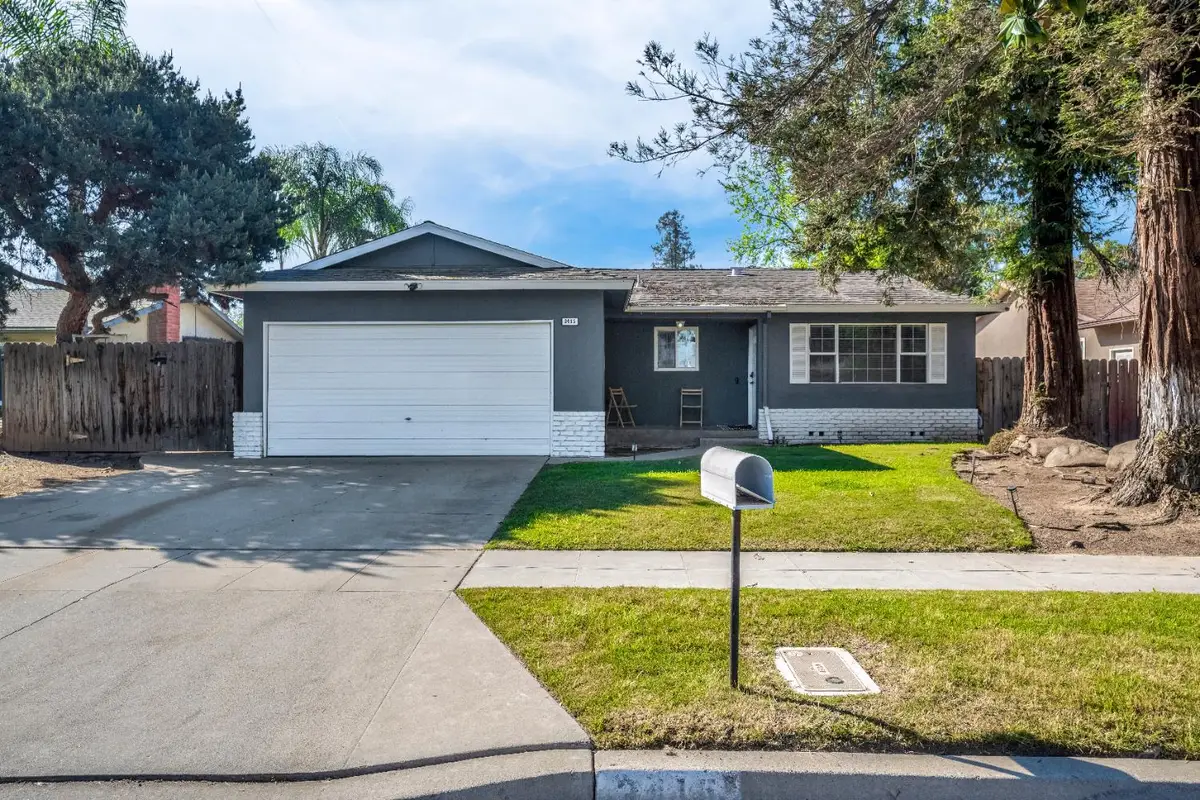 3415 W Oswego Avenue, Fresno, CA 93711 - #1
