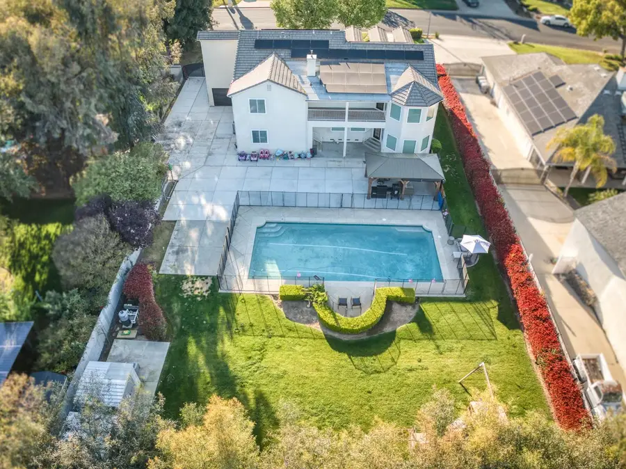 2853 Carolina Avenue, Clovis, CA 93611 - #2