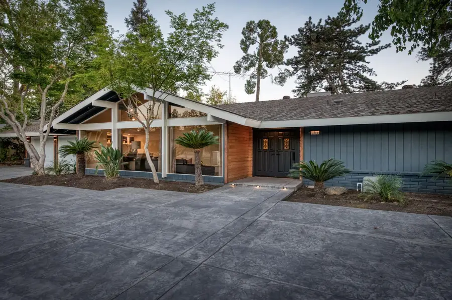 2511 W Barstow Avenue, Fresno, CA 93711 - #2