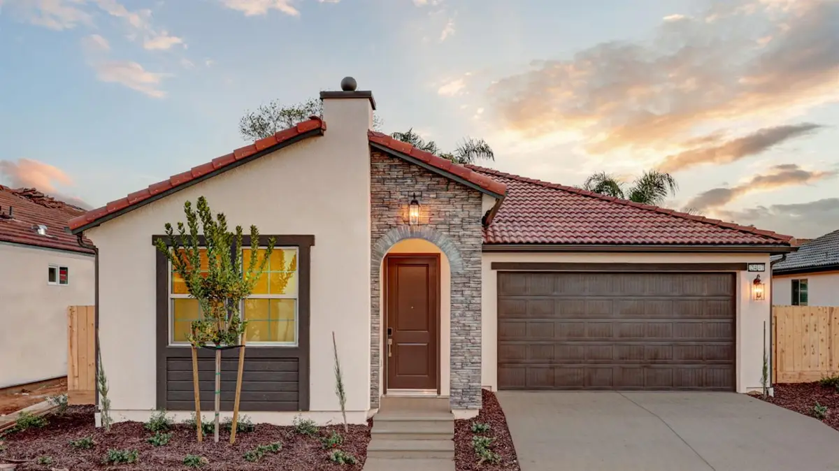 2450 E O'keefe Drive, Fresno, CA 93720 - #1