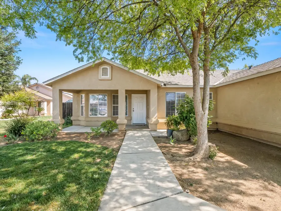 390 Tucker Avenue, Sanger, CA 93657 - #2