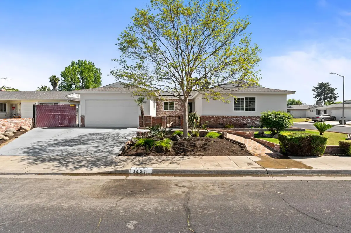 2627 Stanford Avenue, Clovis, CA 93611 - #1