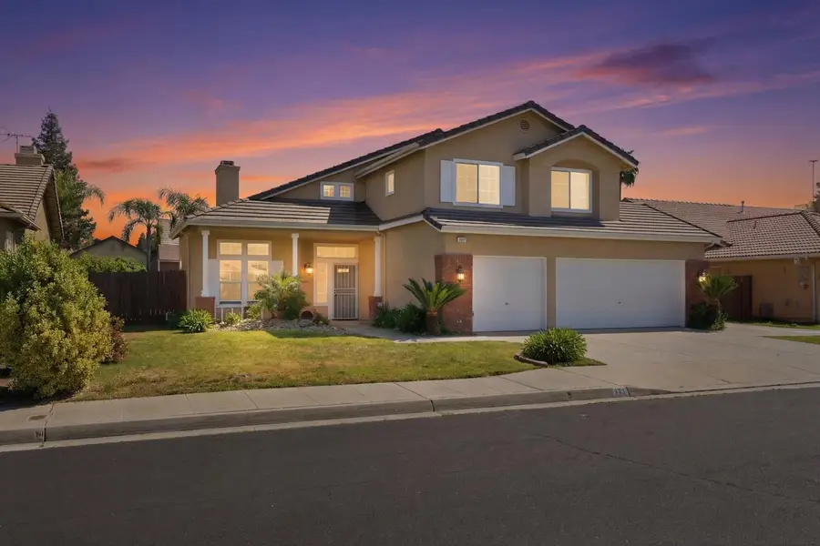 865 Mckelvy Avenue, Clovis, CA 93611 - #2