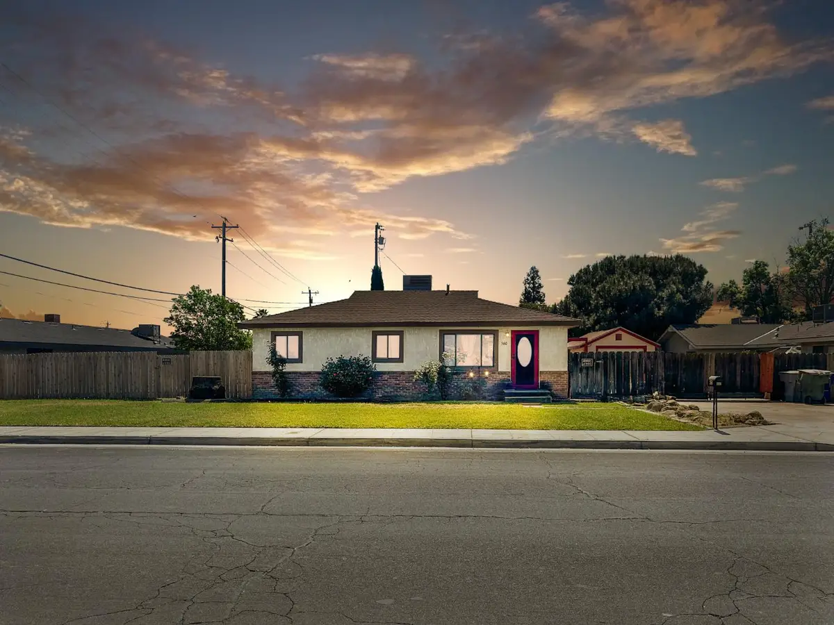 560 W Stuart Avenue, Clovis, CA 93612 - #1