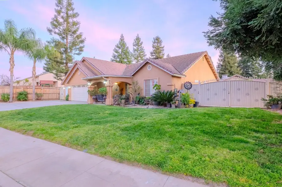 3931 E Elowin, Visalia, CA 93292 - #3