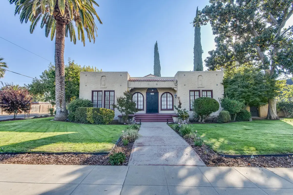 1064 N Poplar Avenue, Fresno, CA 93728 - #1