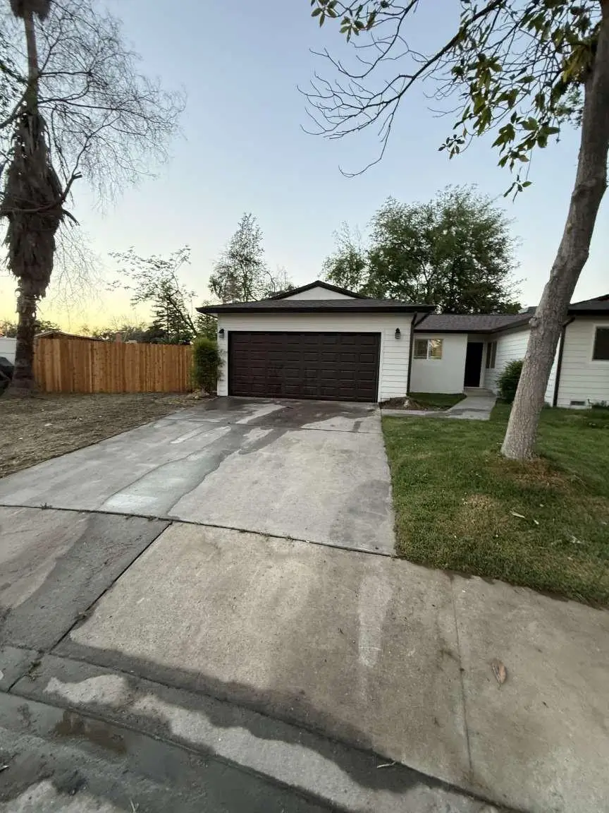 2214 Fordham Avenue, Clovis, CA 93611 - #2