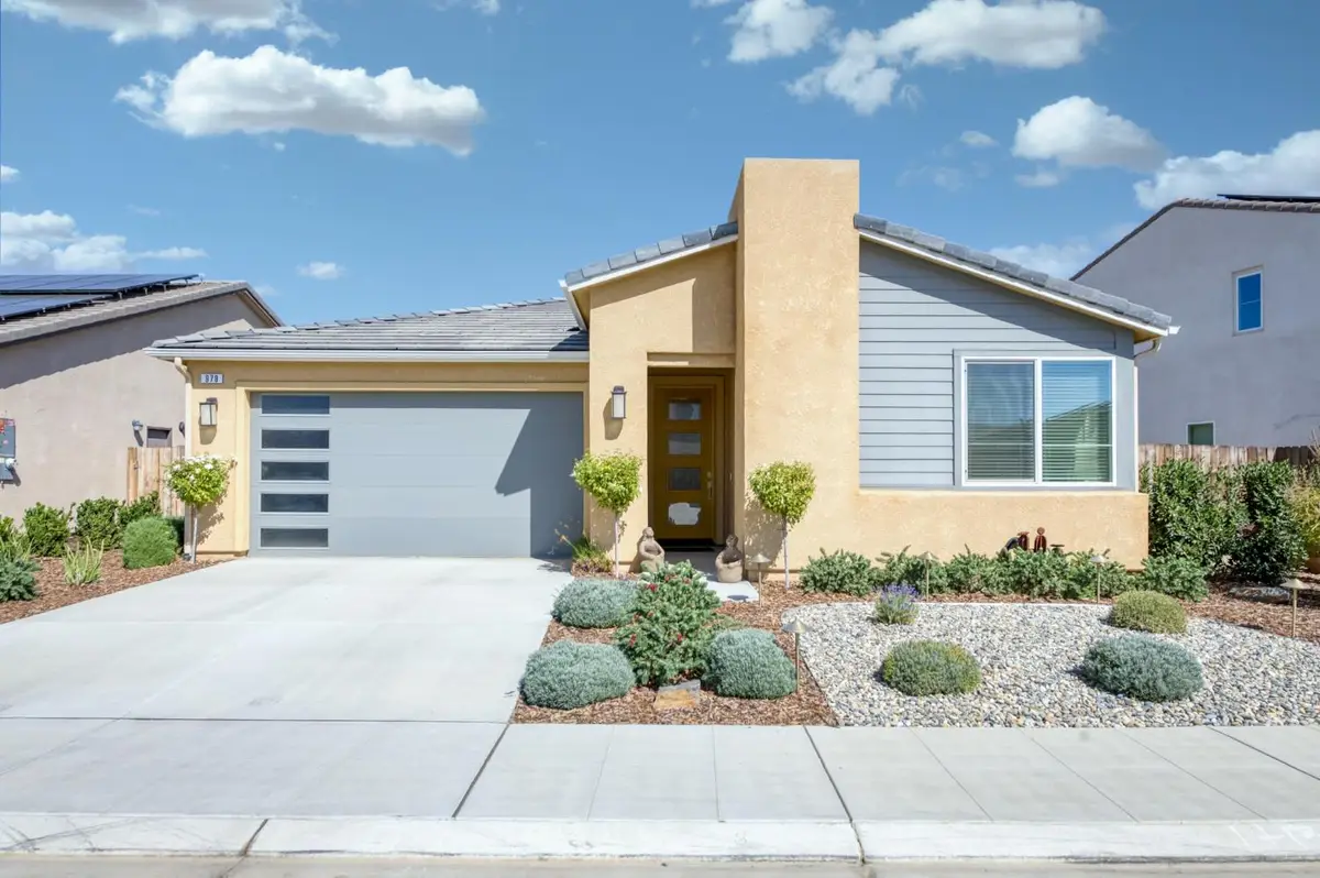 979 Spring Street W, Madera, CA 93636 - #1