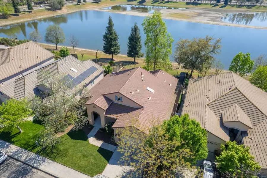 2381 E Christopher Drive, Fresno, CA 93720 - #2