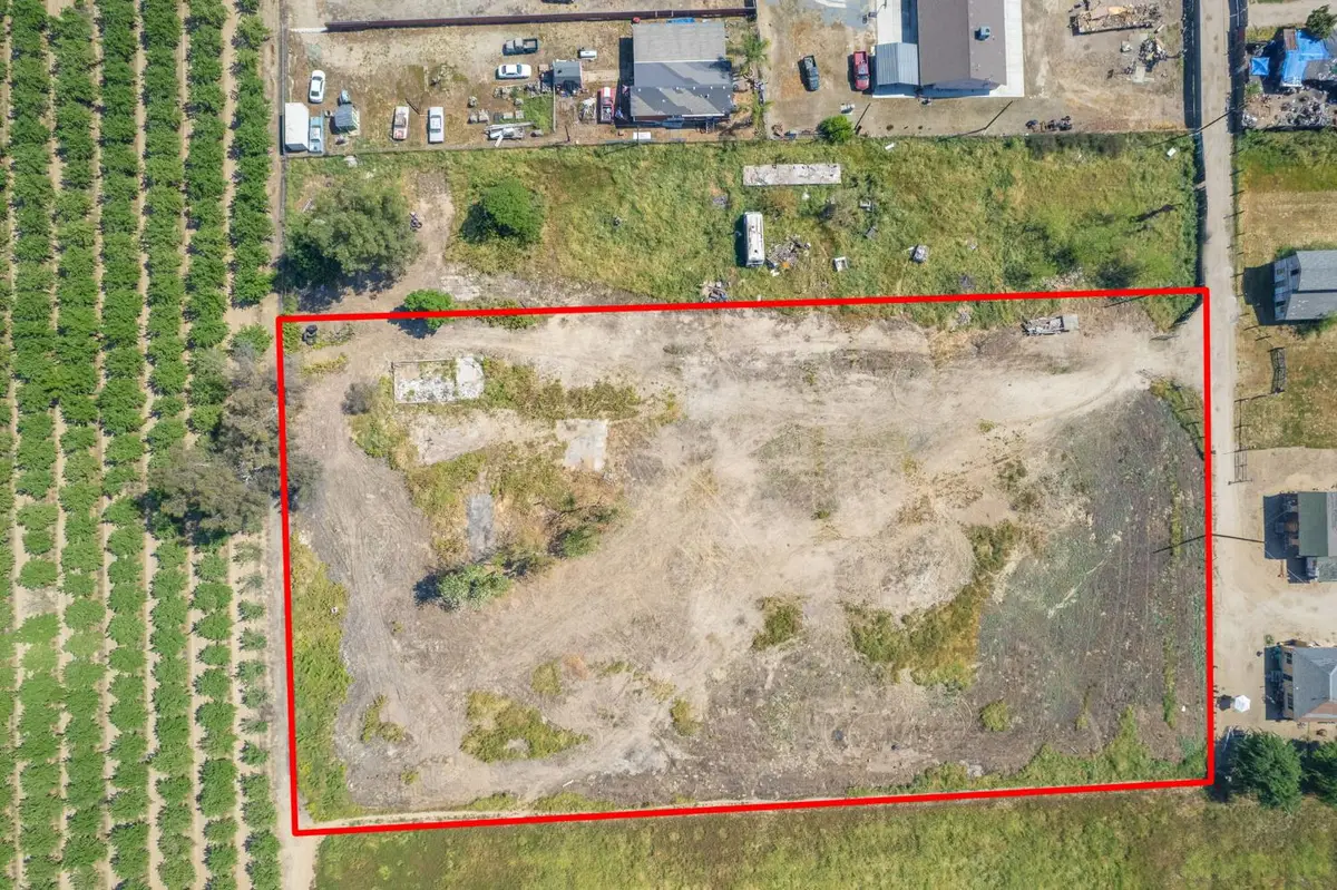 465 6th Avenue Drive, Kingsburg, CA 93631 - #1