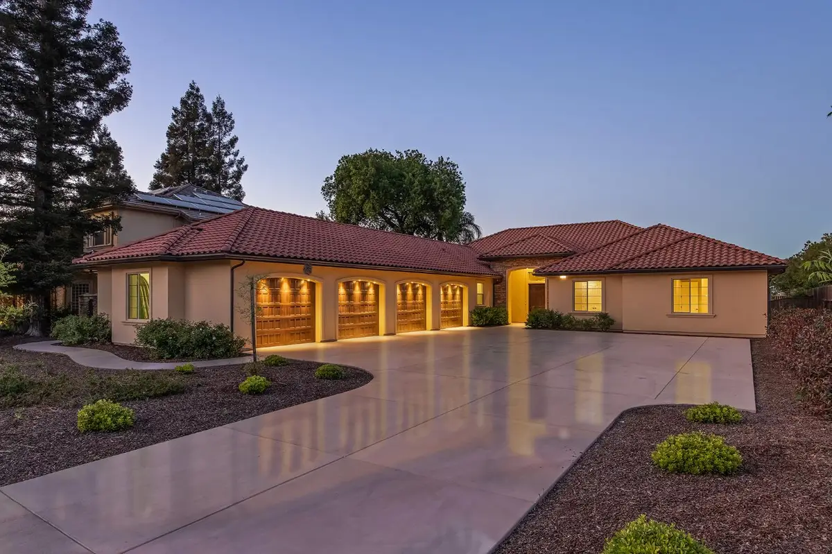 4748 W Alluvial Avenue, Fresno, CA 93722 - #1