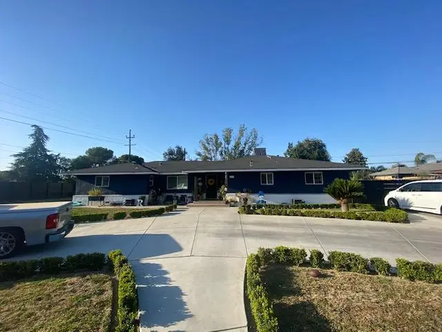 1248 W Alamos Avenue, Fresno, CA 93705 - #2