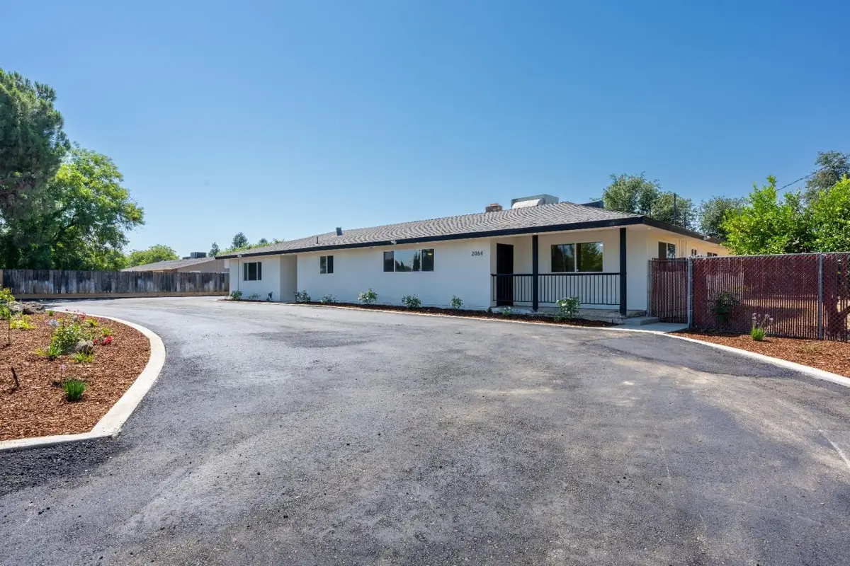 2064 Ashlan Avenue, Clovis, CA 93611 - #1