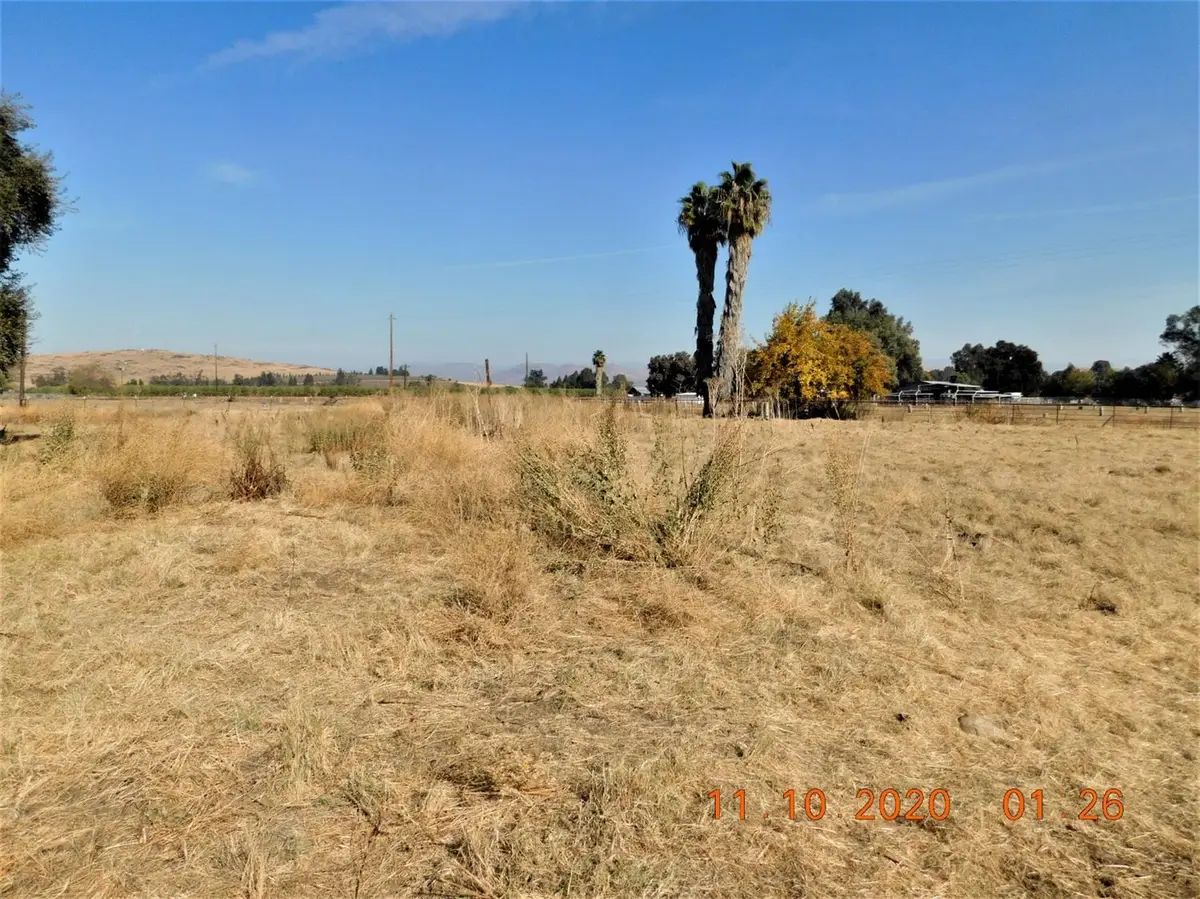 4395 N Zediker Avenue, Sanger, CA 93657 - #1