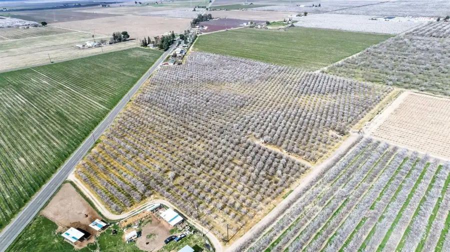 10690 S Henderson Road, Fresno, CA 93706 - #3