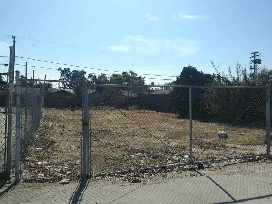 4736 E Kings Canyon Road, Fresno, CA 93702 - #3