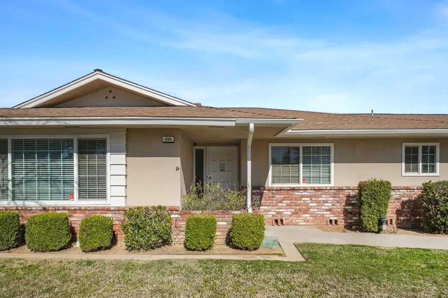 696 W Celeste Avenue, Fresno, CA 93704 - #3