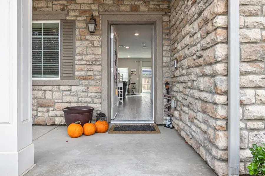 6157 E Garland Avenue, Fresno, CA 93727 - #3