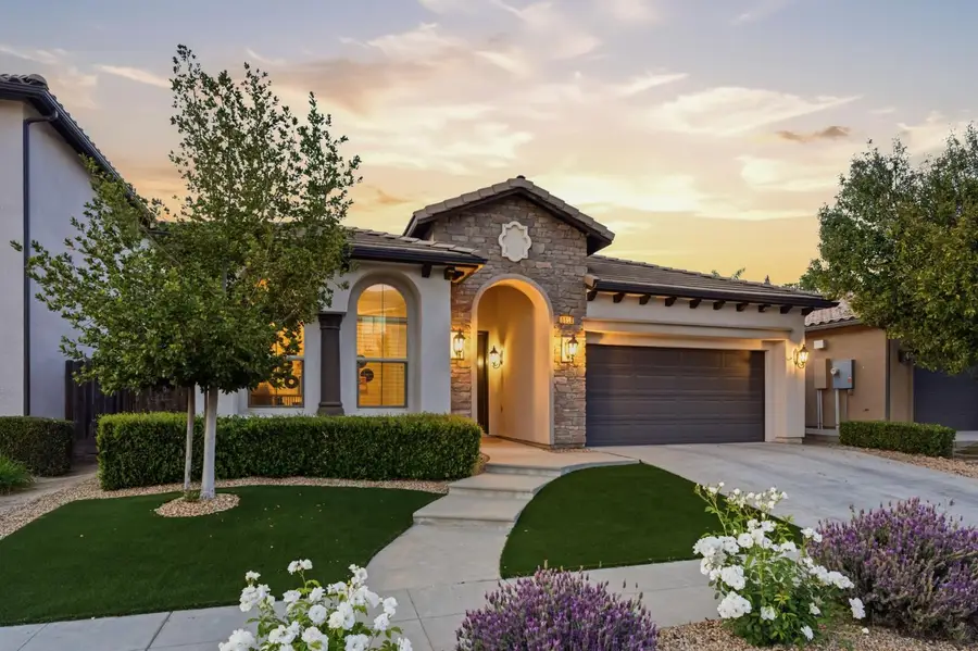 1850 E Green Sage Avenue, Fresno, CA 93730 - #2