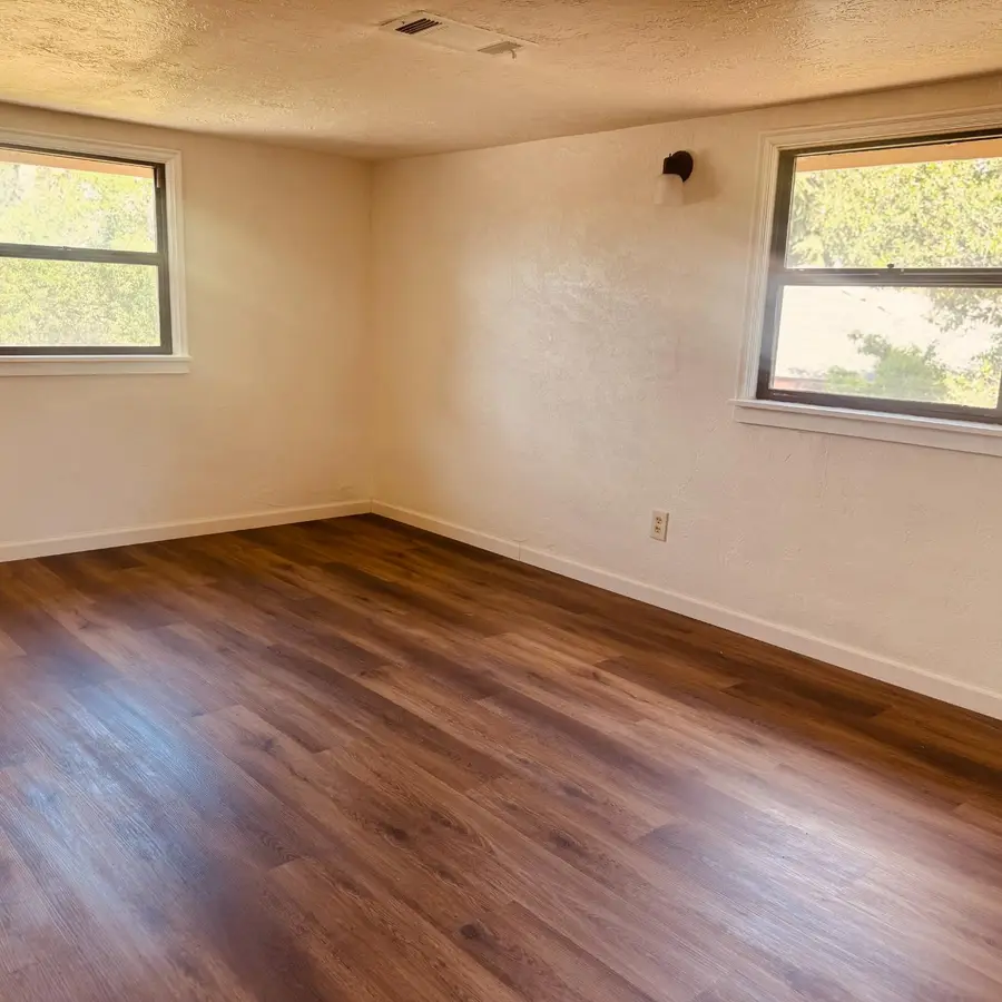 5132 E Washington Avenue, Fresno, CA 93727 - #3