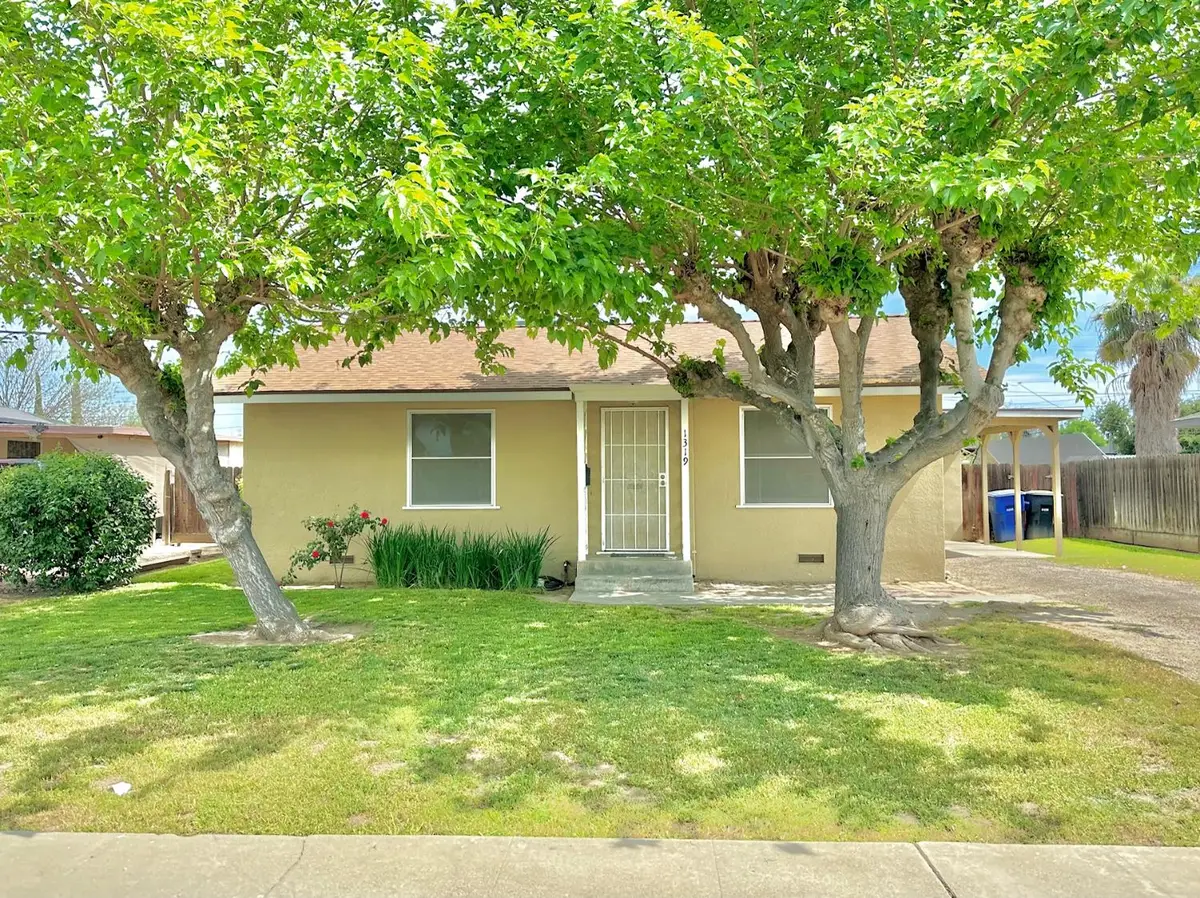 1319 N Richmond Avenue, Hanford, CA 93230 - #1