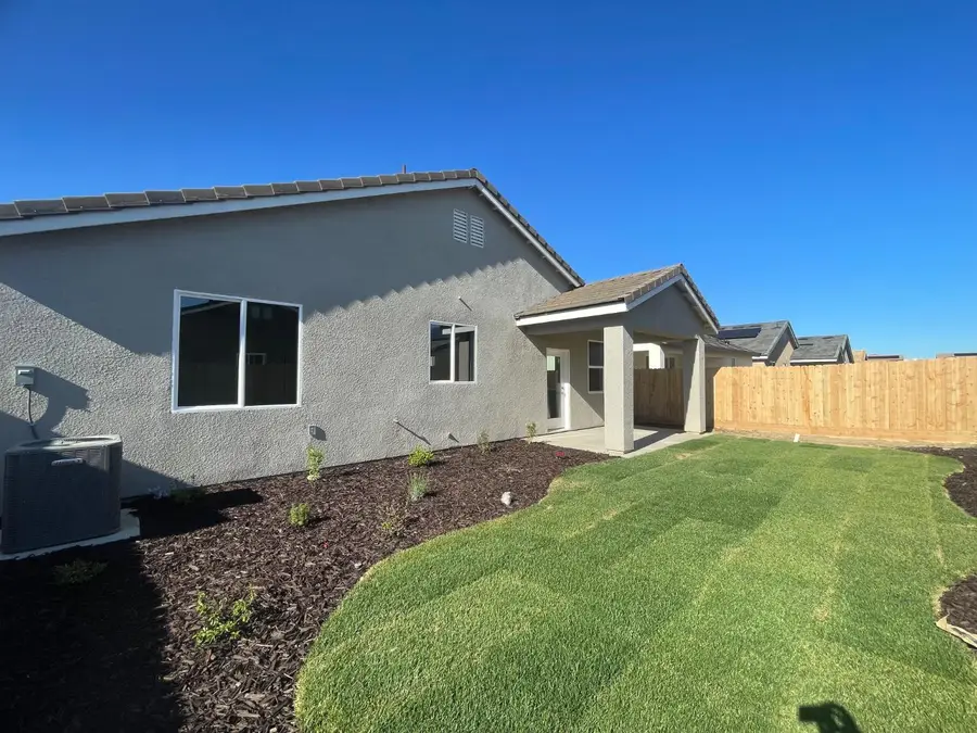 16209 West Sunset Ave, Kerman, CA 93630 - #3