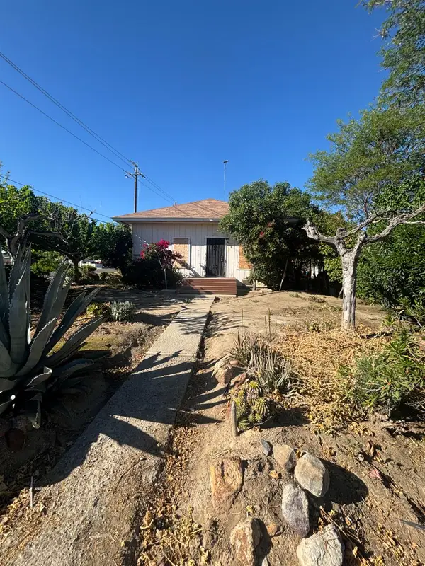 301 E Merced Street, Avenal, CA 93204