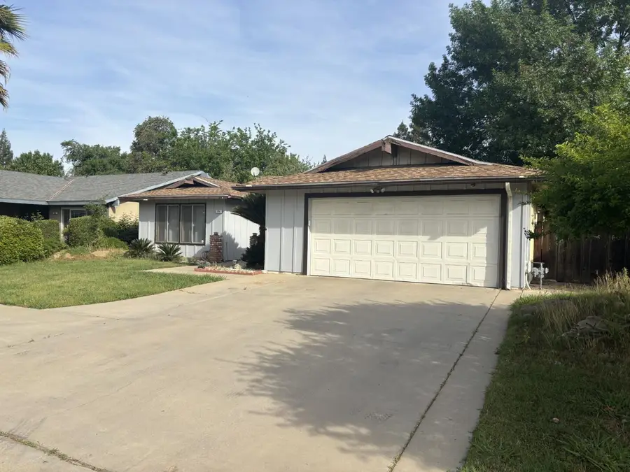 274 W Sierra Avenue, Fresno, CA 93704 - #2