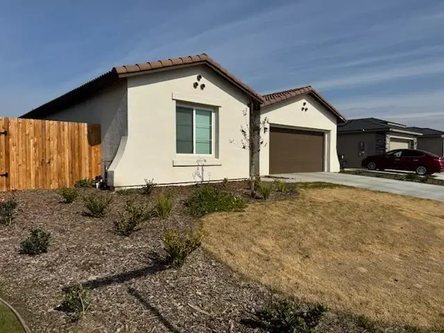 1100 Droitwich Spa, Bakersfield, CA 93007 - #3