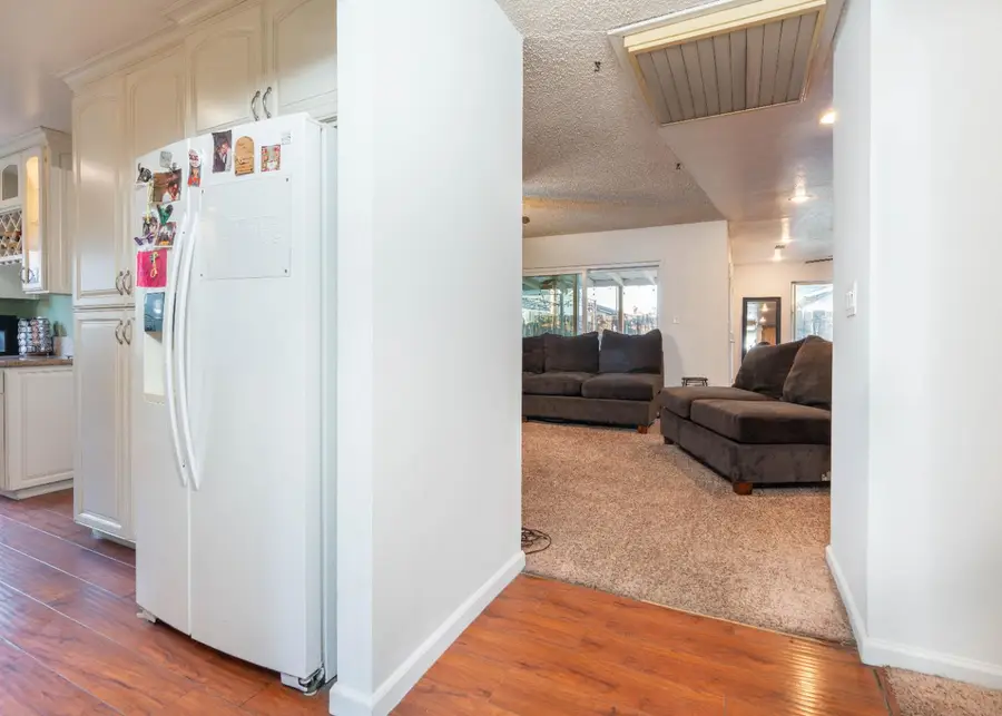 1574 Bluejay Circle, Hanford, CA 93230 - #3