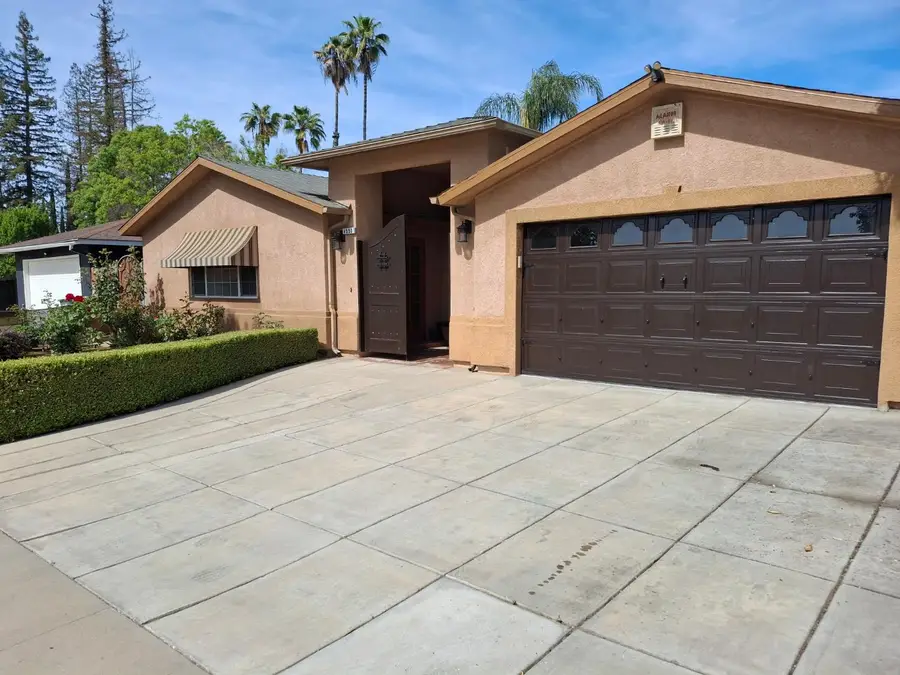 4550 N Holt Avenue, Fresno, CA 93705 - #3