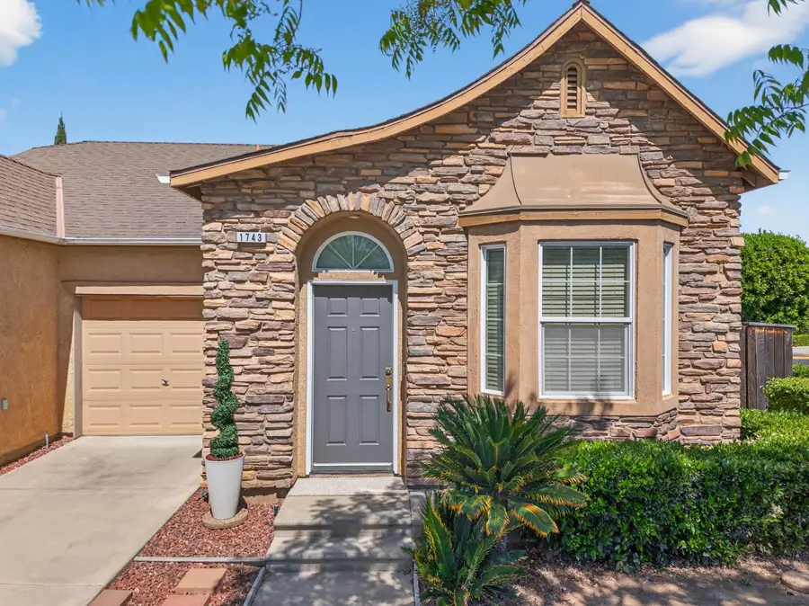 1743 Glen Oban Lane, Clovis, CA 93619 - #2