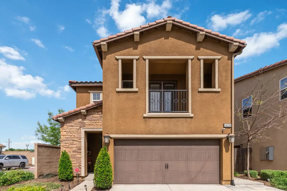 6038 E Scenic Way, Fresno, CA 93727 - #1