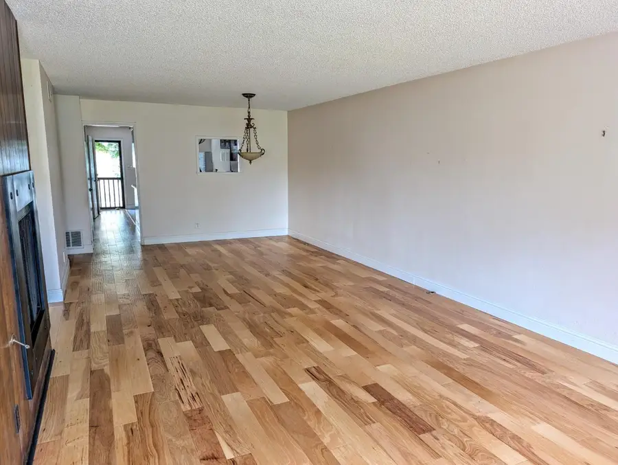 4918 N Sequoia Drive #102, Fresno, CA 93704 - #3