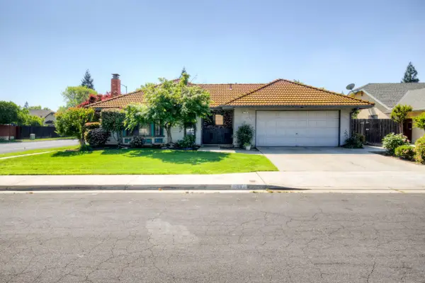 2394 Scott Avenue, Clovis, CA 93611