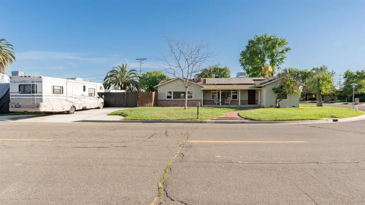2090 Short Drive, Hanford, CA 93230 - #1