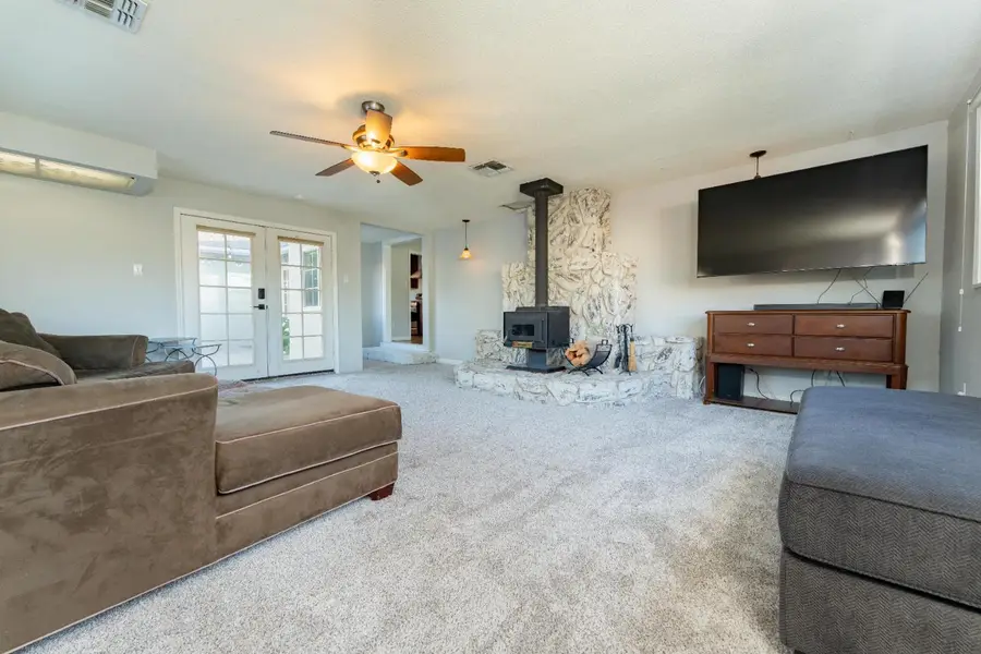 2090 Short Drive, Hanford, CA 93230 - #3