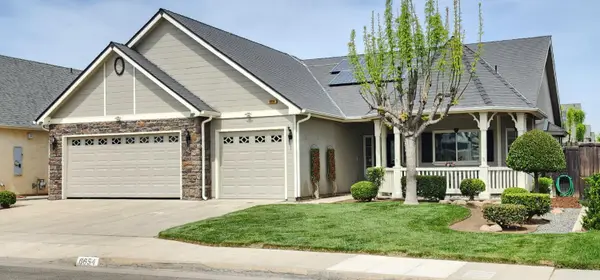 6654 E Liberty Avenue E, Fresno, CA 93727