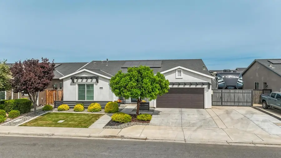 9218 Manor Glen Lane, Shafter, CA 93263 - #2