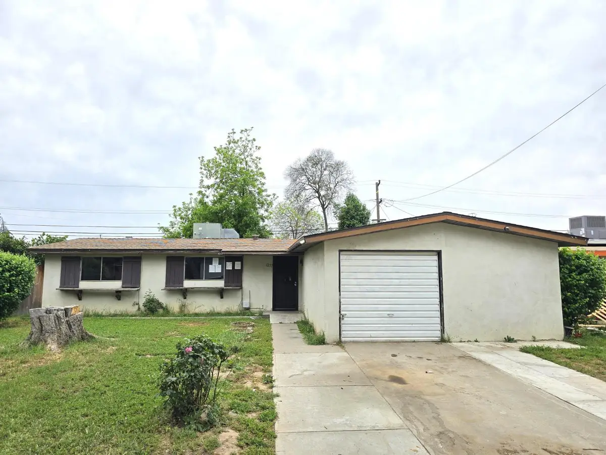 1257 N Bailey Avenue, Fresno, CA 93727 - #1