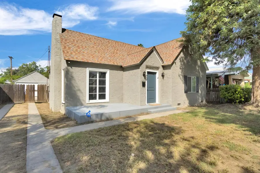 963 N Arthur Avenue, Fresno, CA 93728 - #2
