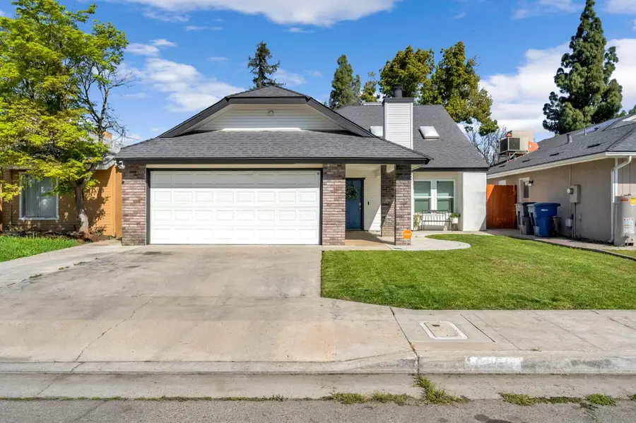 3656 W Harvard Avenue, Fresno, CA 93722 - #2