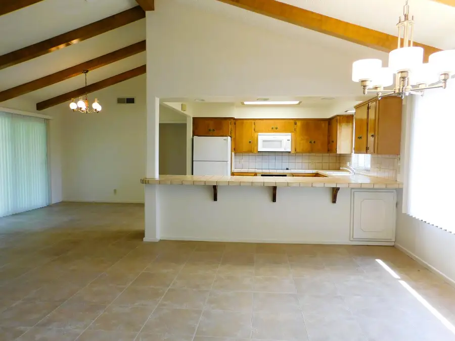 9214 E Belmont Avenue, Sanger, CA 93657 - #2