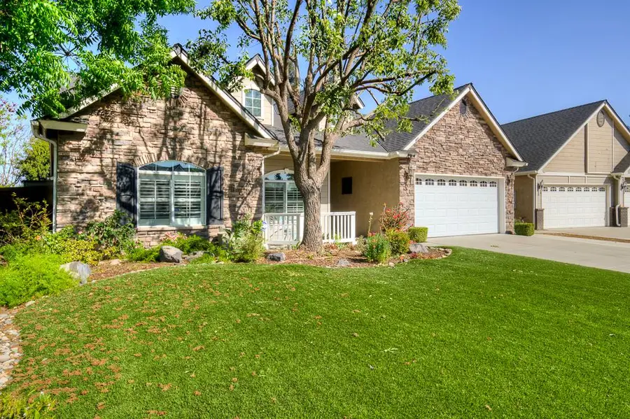 8894 N Winery Avenue, Fresno, CA 93720 - #3